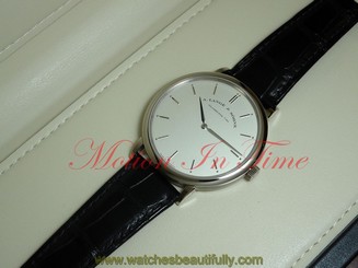 A.lange & Sohne Saxonia Thin 40mm Manual Wind 18Kt White Gold SilverDial 211.026