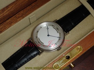 Breguet Classique Automatic Ultra Slim 18kt White Gold 38mm 5157BB/11/9V6