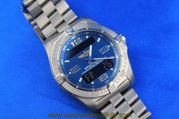 Breitling Aerospace Avantage Titanium Quartz Men's Watch E79362 Box & Papers