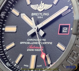 NEW Breitling Men's Avenger Blackbird 44mm Automatic Watch Black Titanium Case