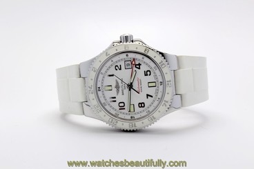 Breitling Superocean GMT White Dial Rubber Watch A32380A9-A737 A32380