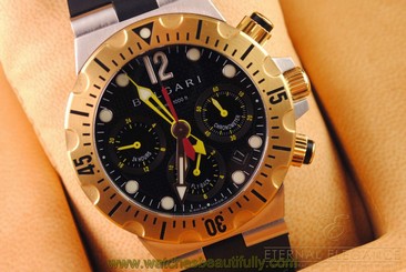 BNIB Bulgari Diagono Professional Scuba Chrono SC40SGVD, Flyback Automatic, 40mm