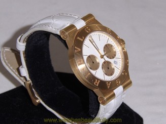 Men's 18k Yellow Gold Bvlgari Chronograph aprox. 91.5 grams great buy box also