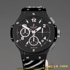HUBLOT BIG BANG BLACK MAGIC CHRONOGRAPH REF 342.CX.130.RX 41MM AUTOMATIC BOX&PAP