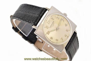 Vintage Longines Numeric Index Stainless Steel Hand Wind Midsize Watch 1011