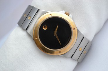 Vintage Movado Stainless Steel Quartz Mens Two Tone Short Strap Watch 340