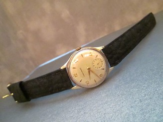 Mens vintage Solid 9k YELLOW GOLD Movado, NOS EXOTIC ELEPHANT BAND