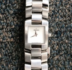 Ladies MOVADO ELIRO MANCHETTE White Museum Dial St Steel Swiss Quartz 7"