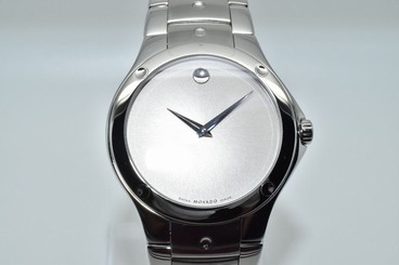 Mens Authentic Swiss Movado SE Sports Edition 0605789 Gray Museum Dial Watch