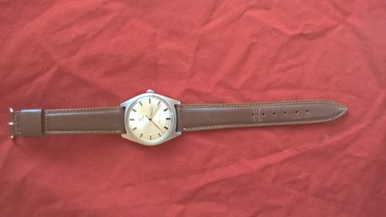 Women Omega automatic watch in nice condition