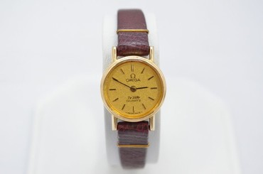 W353- VINTAGE OMEGA DE VILLE LADIES QUARTZ 14K GOLD DIAL WATCH