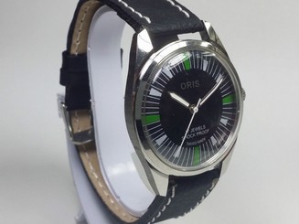VINTAGE ORIS 17 JEWELS HAND WINDING SWISS MOVEMENT MEN'S DIAL WRIST WATCH.