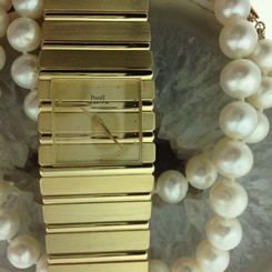 Piaget Polo Champagne Dial Solid 18K Gold  Watch 7131C701 LIST $21,900