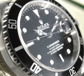 Rolex SUBMARINER 16610 Mens Stainless Steel Oyster Black Bezel & Black Dial 40MM