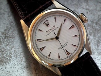 Beautiful 1950's Solid 9ct Gold Rolex Oyster Semi-Bubbleback Gents Vintage Watch