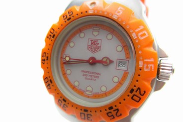 Authentic TAG HEUER Professional 200m Quartz Women's Watch 373.508
