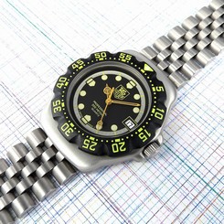 TAG Heuer Midsize Unisex Formula 1, Black Dial WA1216 NEW Bezel, Glass, Battery
