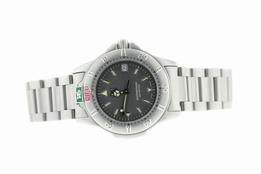 Tag Heuer WF 1211-K0 Stainless Steel Wrist Watch for Men