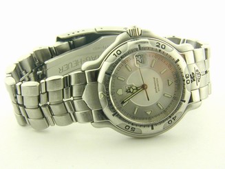 ESTATE 100% AUTHENTIC TAG HEUER WATCH-PROFESSIONAL 200 METERS -FREE SHIP