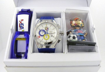 TECHNOMARINE MEN 114023 CHRONO WORLD CUP USA GIFT SET WITH EXTRA BAND/CASE COVER