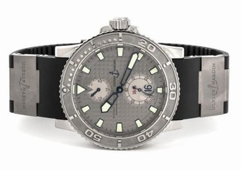 ULYSSE NARDIN Maxi Marine Diver Chronometer Rubber Band 263-33-3/91 Retail$7,800