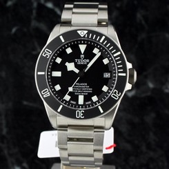 NEW Tudor PELAGOS Black Dial TITANIUM Diver 25600TN ~ FACTORY PLASTICS, WARRANTY
