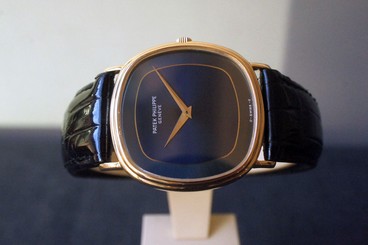 PATEK PHILIPPE 18K GOLDEN ELLIPSE REF.3862 BLUE TWO TONE DIAL RARE 240 AUTO 1978