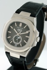 Patek Philippe Nautilus 5726A Annual Calendar Moonphase gent's watch.