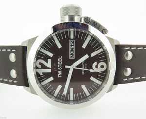 .TW STEEL CANTEEN 45MM CE1009 OVERSIZE WRIST WATCH?