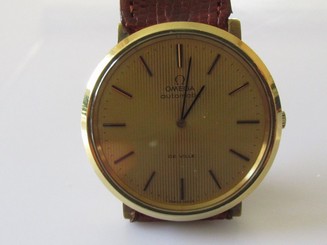 SECONDHAND GENTS GOLD PLATED OMEGA DE VILLE AUTOMATIC WATCH.