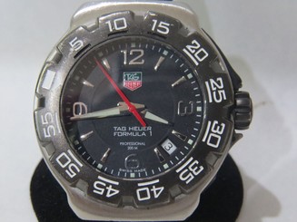 TAG HEUER FORMULA 1 WAC1110 QUARTZ USED SWISS MADE 200M SAPPHIRE CRYSTAL DATE