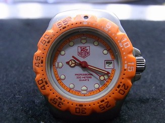 AUTHENTIC All Origianl TAG Heuer Formula 1 Lady 200M DIVER Watch