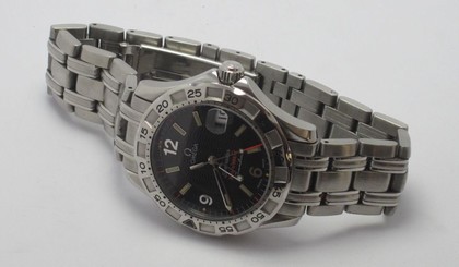 USED VINTAGE OMEGA BLUE DIAL MANUAL WIND LADIES WATCH WTIH BOX