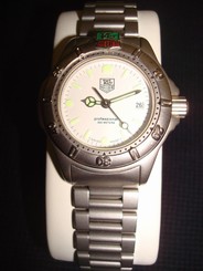 Ladies TAG HEUER 4000 Series 200m diver white dial Brushed Stainless Steel