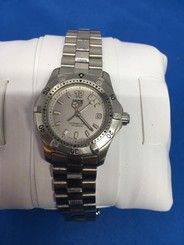 Tag Heuer WK1312 Ladies Watch Professional Water Resistant 200m Retails $825